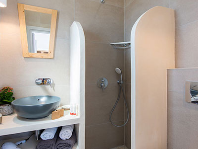 Aegean Harmony - Bathroom of the apartment